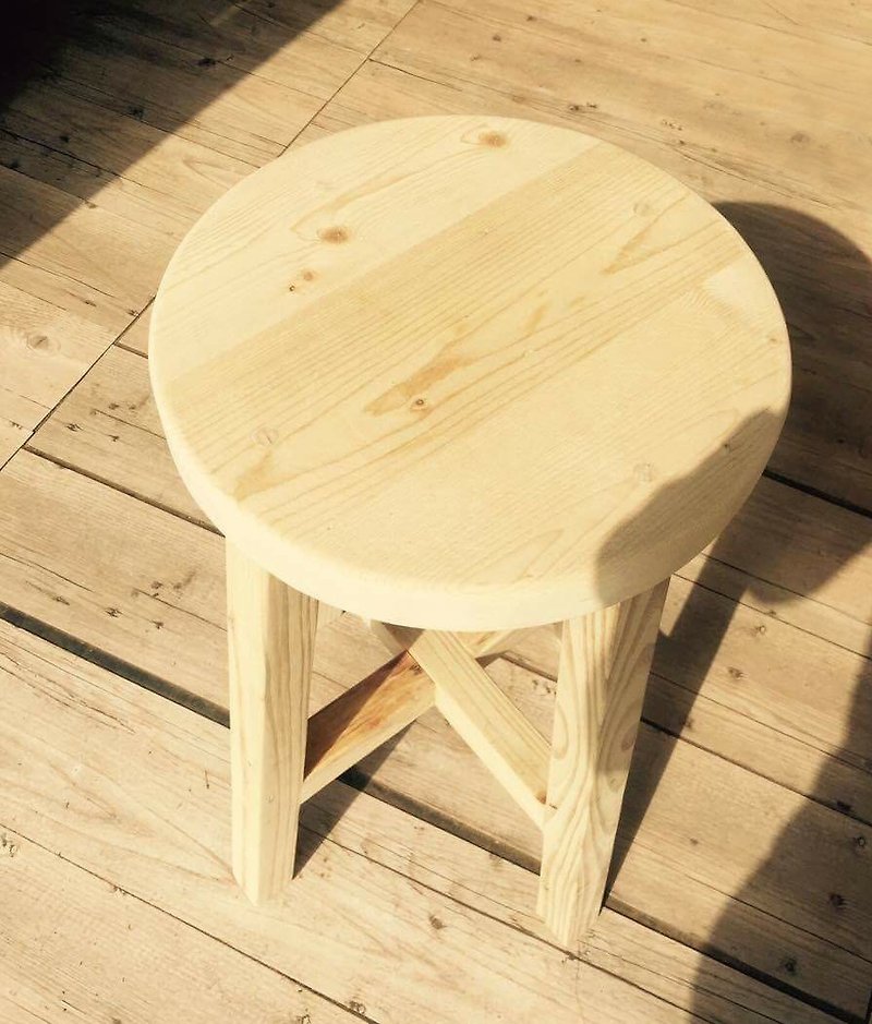 [Xionken for the woodworking workshop] //Customized // Small stool - อื่นๆ - ไม้ สีนำ้ตาล