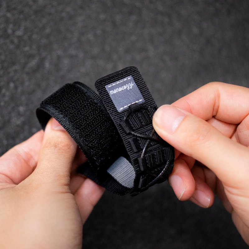 ESSENTIALS | 耐用尼龍錶帶 for Apple Watch  44/45/46/49mm - 錶帶 - 尼龍 黑色