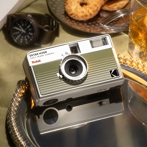 Kodak 柯達底片相機旗艦店 【Kodak 柯達】復古底片相機 半格機 H35N 條紋綠色