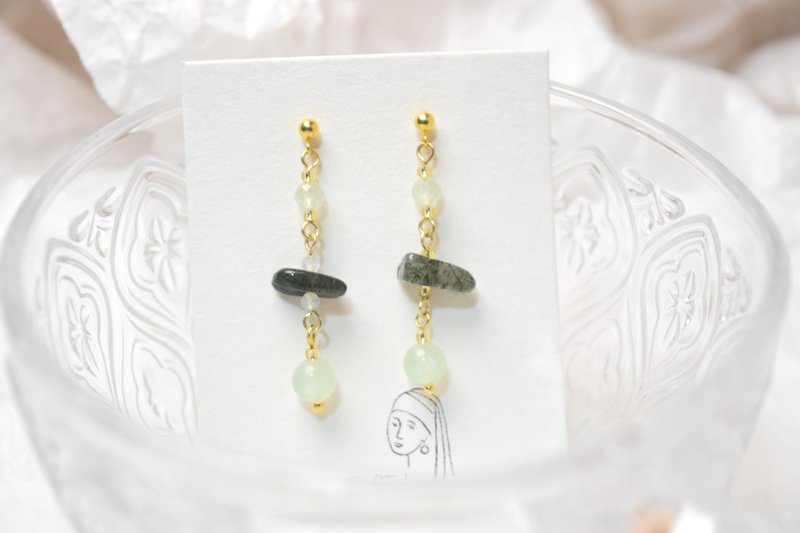 Green wind-bell Gold Earrings (gemstones / crystals) - ต่างหู - คริสตัล สีเขียว