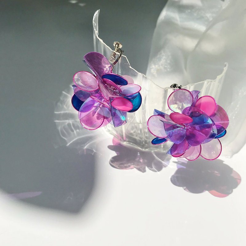 <Hydrangea.pony purple style> Hand-designed resin earrings/dangling style/earring - ต่างหู - วัสดุอื่นๆ สีม่วง