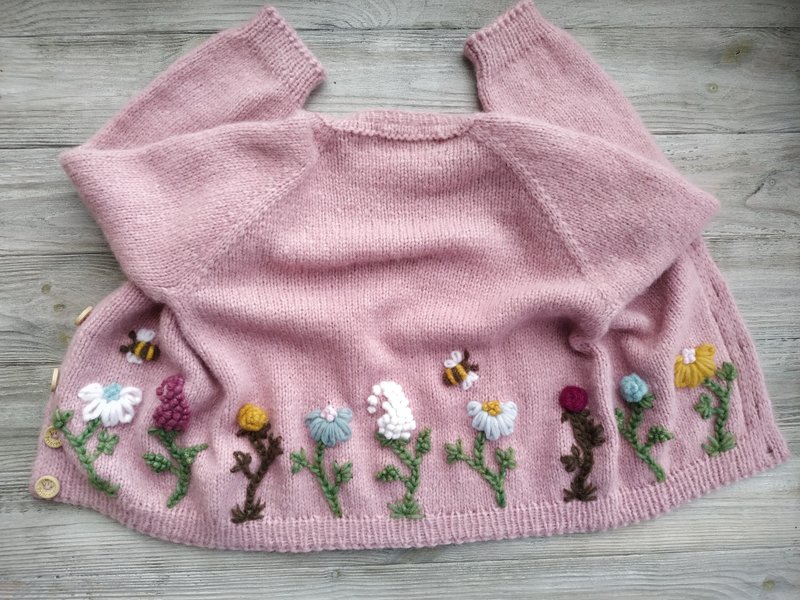 Handmade alpaca wool sweater, jacket with embroidered flower. Childrens clothing - เสื้อโค้ด - ขนแกะ 