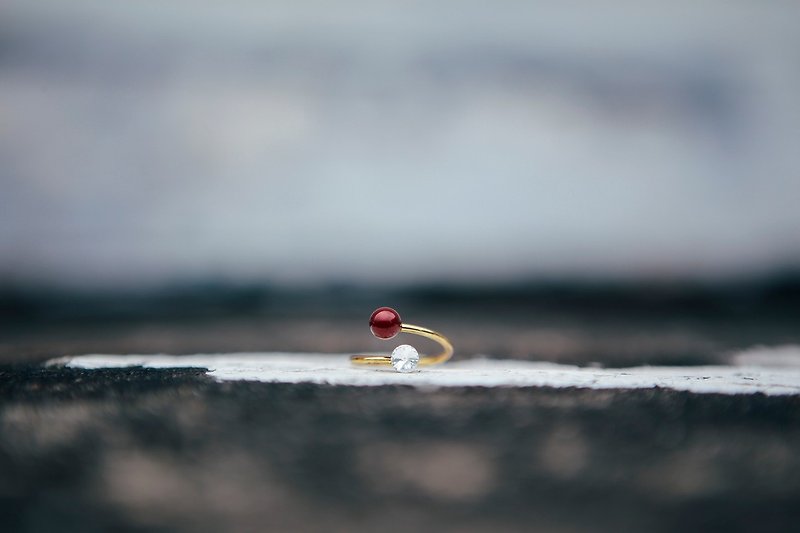 COR-DATE / minimalist / fine pearl spiral ring / wine red - แหวนทั่วไป - โลหะ 