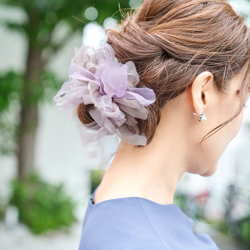 Office || Blooming Sakiami Colourful Hair Scrunchy || Hair Accessory / Hair Tie - เครื่องประดับผม - วัสดุอื่นๆ สีกากี