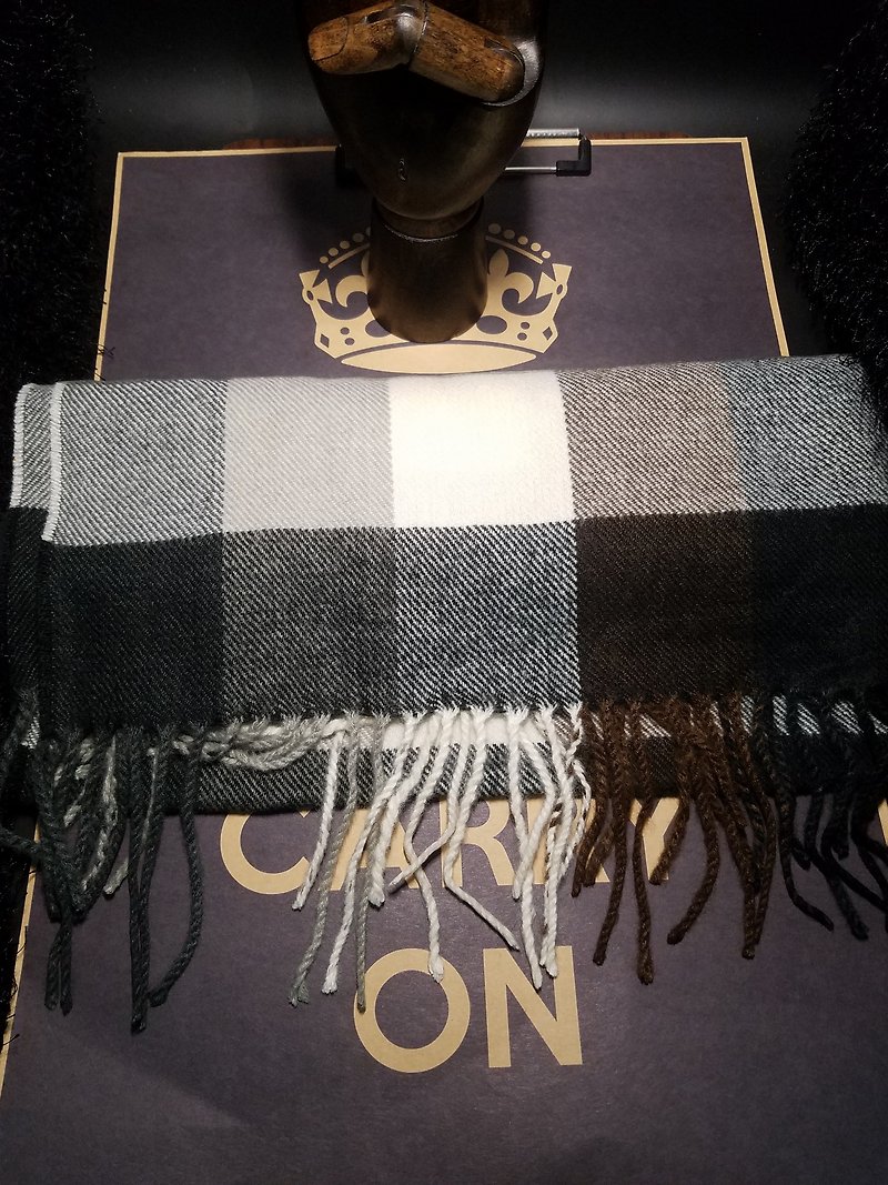 Literary Fan Dage Chequered Scarf and Neck for Christmas Exchange Gifts - Knit Scarves & Wraps - Wool Multicolor