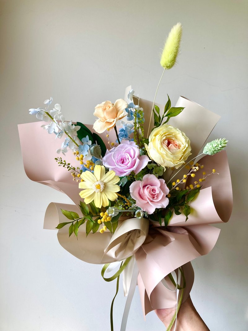 永生田園玫瑰花束。韓系多巴胺感。賽鮮花花束。求婚攝影配件 - 乾燥花/永生花 - 植物．花 多色