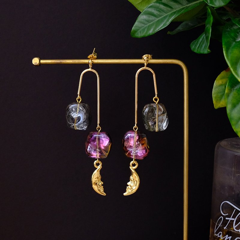 ALYSSA & JAMES Purple Grey Glass Bead Moon Earrings (turnable ear clips) - Earrings & Clip-ons - Other Materials Purple