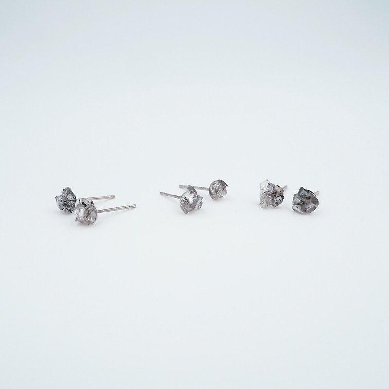 CRYSTALLIZATION _Phase 2_Earrings - 耳環/耳夾 - 玻璃 銀色