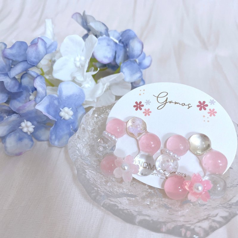 small flower garland earrings - ต่างหู - เรซิน 