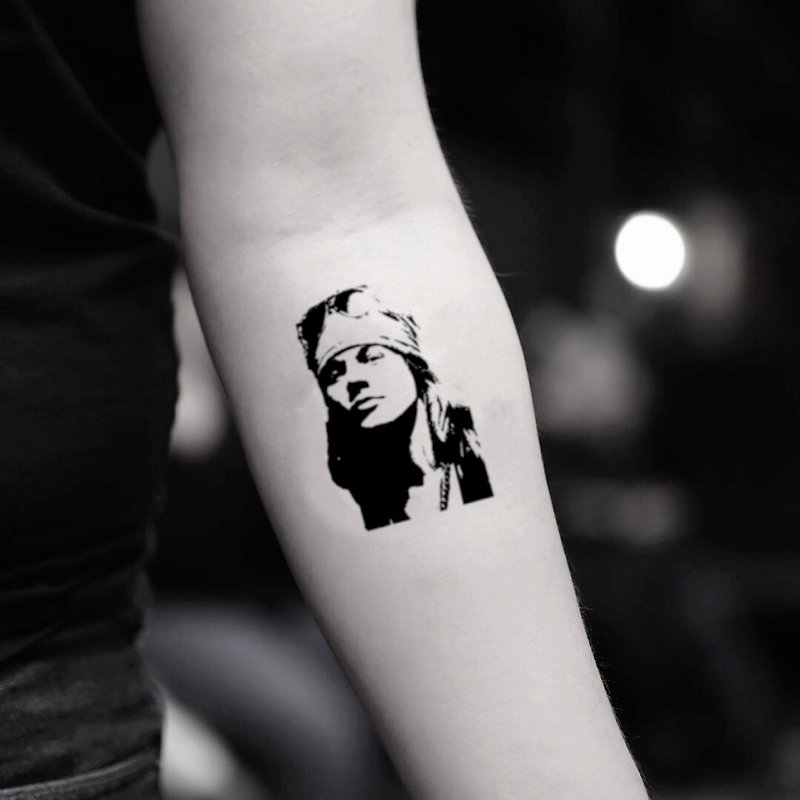 TOOD 紋身貼紙 | 手臂位置 Axl Rose 人頭像刺青圖案紋身貼紙 (2枚) - 紋身貼紙 - 紙 黑色