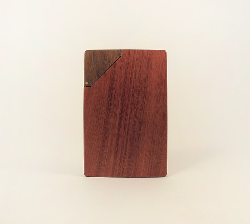 手作りログカードホルダー/木製カードケース/レッドサンダル/アロマ - 名刺入れ・カードケース - 木製 レッド