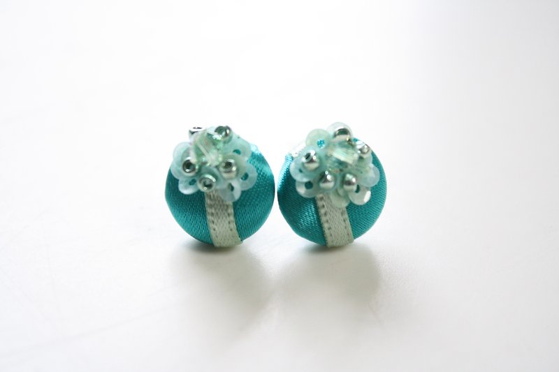 Color titanium earrings - ต่างหู - เครื่องเพชรพลอย สีเขียว