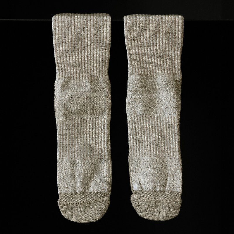 HUNDR. Lightweight shock-absorbing antibacterial wool socks - ถุงเท้า - ขนแกะ สีเทา