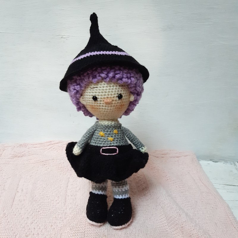 Witch   Witch doll  Stuffed toys   Plush toys   Amigurumi doll  Halloween gift - 寶寶/兒童玩具/玩偶 - 其他金屬 紫色