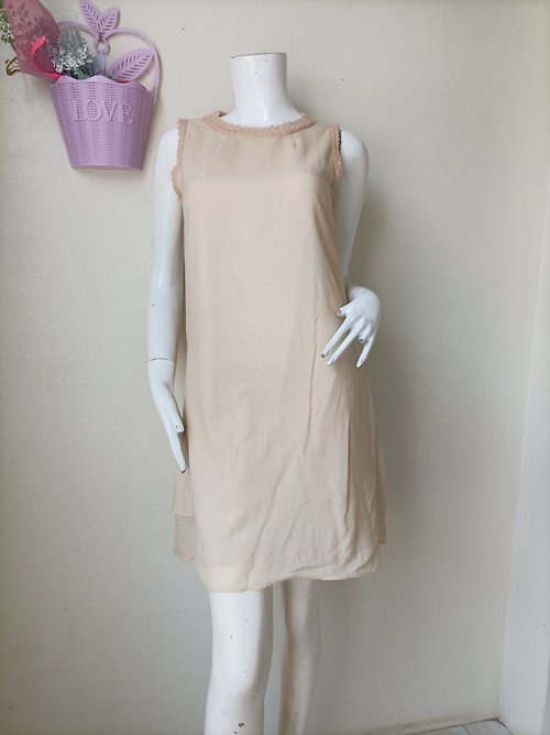 cvintageland Vintage Laura Ashley Wool Dress | Size 1 will fit S