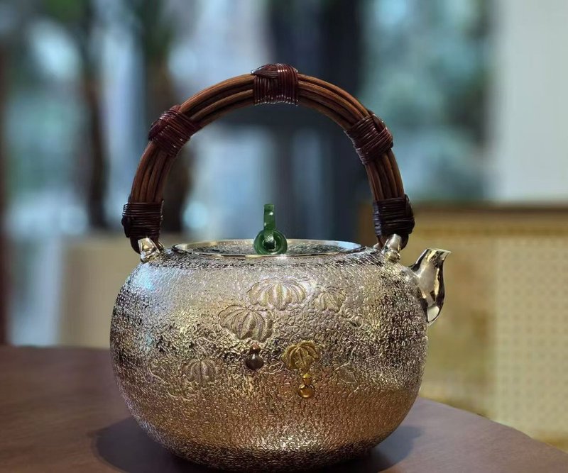尚幀品 藤把福祿銀壺 純銀9999 一張打口打出 純手工 1250cc - 茶壺/茶杯/茶具 - 純銀 