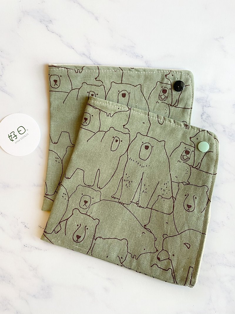 [Handmade by Haori] Mask storage bag. Bear bear cloth for environmental protection small things storage small bags gift small things one - Other - Cotton & Hemp Green