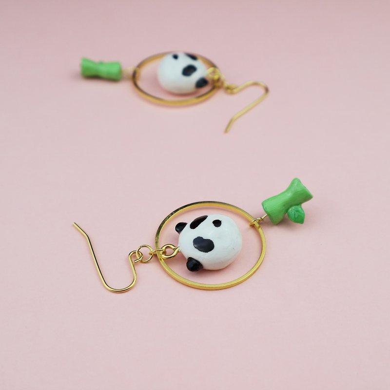 Red Panda and Bamboo Leaf 18k Gold Earrings Hand-Drawn Animal Earrings - Earrings & Clip-ons - Clay 