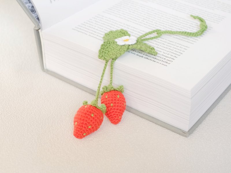 Strawberry charm Key Ring Gifts for girls - Charms - Thread Red
