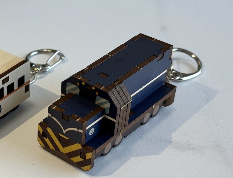 3D組合鑰匙圈 藍皮列車 藍皮解憂號 台鐵正式授權 - 零件/散裝材料/工具 - 其他材質 多色