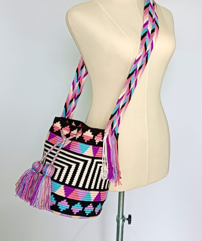 Flower mochila bag,Crossbody bag for women,Handcraft bag,Crochet bag ,Cr - 側背包/斜背包 - 棉．麻 