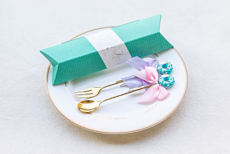Sweet Love甜甜圈叉子湯匙 (Tiffany盒裝)-禮盒 禮贈品 公關 居家 - 刀叉/湯匙/餐具組 - 不鏽鋼 多色