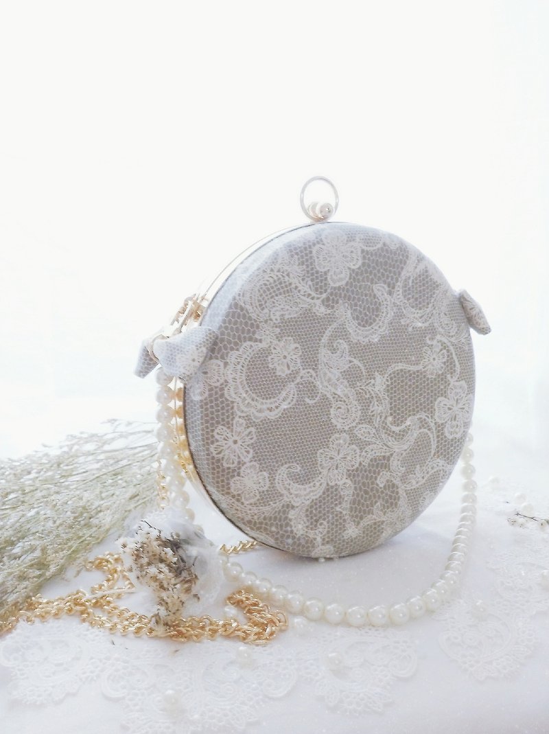 The new exquisite lace print elegant small round bag pearl bow knot three-style portable slanted shoulder single shoulder gold bag - กระเป๋าแมสเซนเจอร์ - ผ้าฝ้าย/ผ้าลินิน สีน้ำเงิน