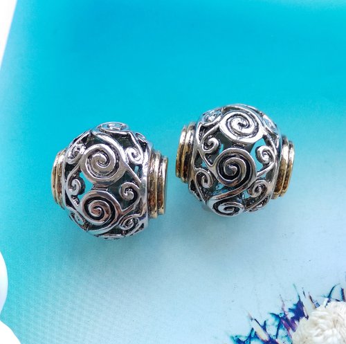 老時光角落 Vintage Jewelry 西洋古董飾品 冷色調 立體 惡魔果實 夾式耳環