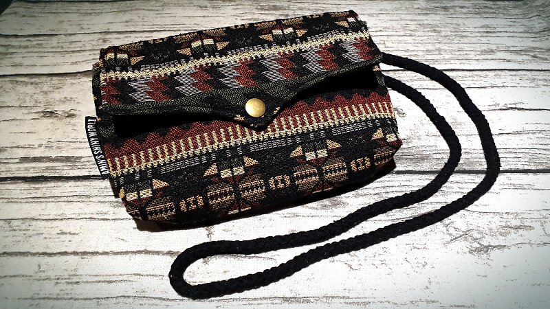 AMIN'S SHINY WORLD Handmade custom forest tone jacquard ethnic seagull cover copper shoulder bag - กระเป๋าแมสเซนเจอร์ - ผ้าฝ้าย/ผ้าลินิน หลากหลายสี