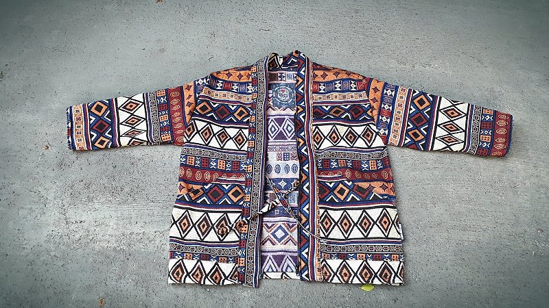 AMIN'S SHINY WORLD手工訂製KIMONO民族幾何撞色綁繩拉鏈罩衫大衣外套 - 外套/大衣 - 棉．麻 多色