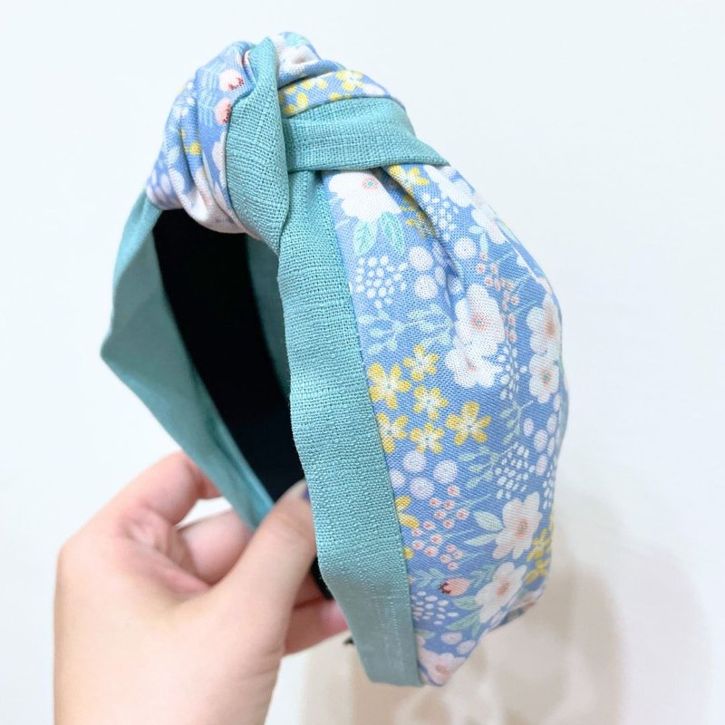 Handmade headband with selected high-quality fabric - เครื่องประดับผม - ผ้าฝ้าย/ผ้าลินิน สีเขียว