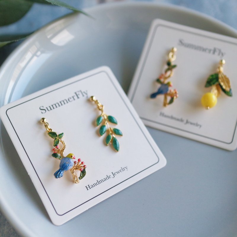 Gift—romantic bird branches painted paint resin earrings Clip-On b67 - ต่างหู - เรซิน หลากหลายสี