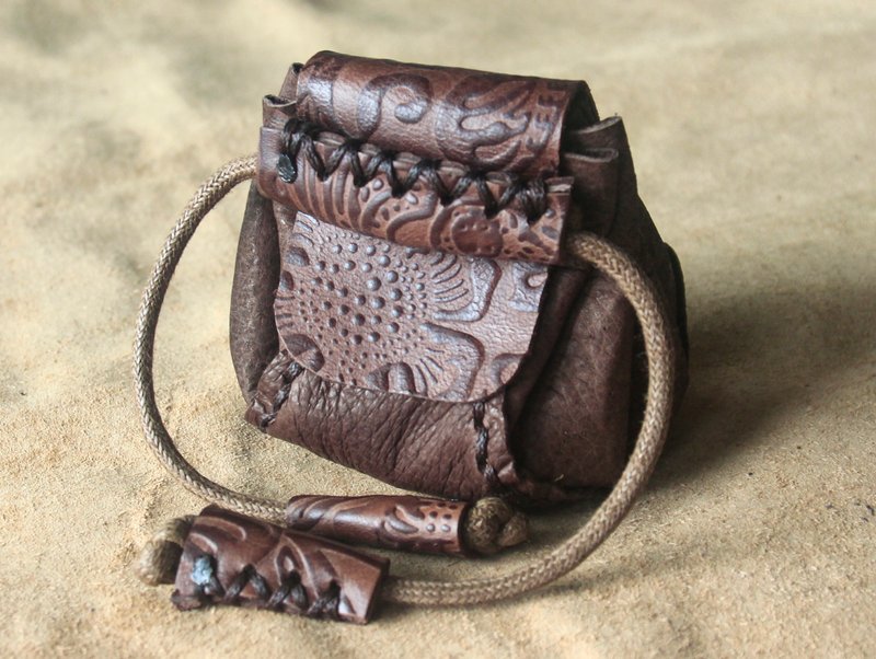 Medieval style bag LARP medieval coin bag handmade leather coin purse - กระเป๋าใส่เหรียญ - หนังแท้ สีนำ้ตาล