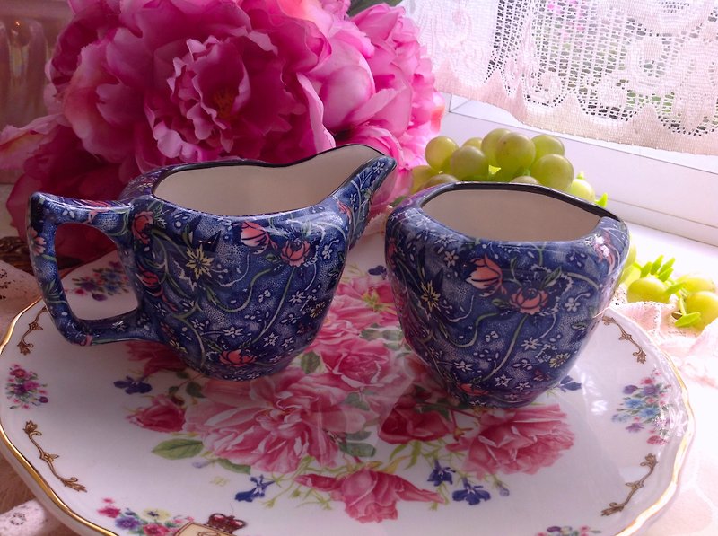 ♥ ♥ Annie crazy Antiquities British system Ringtons exclusive limited edition hand-painted bone china cup milk sugar bowl milk pot sugar bowl - Stock New - ถ้วย - เครื่องลายคราม สีน้ำเงิน