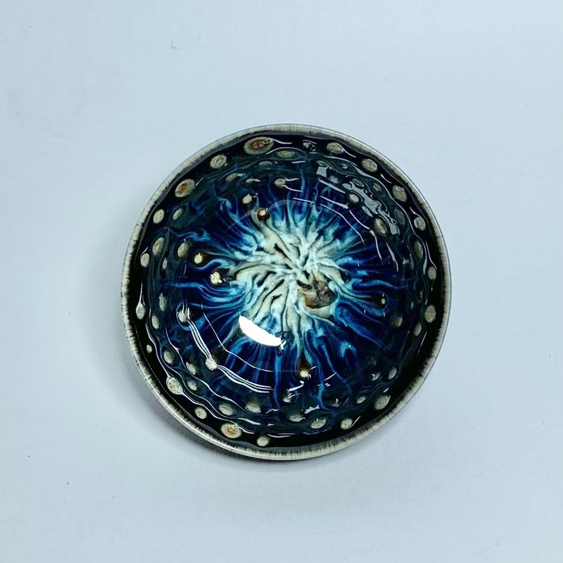 孔雀開屏 迷你圓杯 60ml 邱毓寧 鶯歌 A9-01 - 茶壺/茶杯/茶具 - 瓷 多色