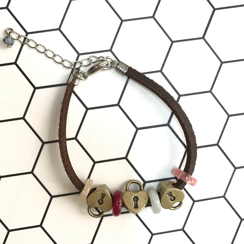 Thai Motta Design-Wishing Heart Lock‧Leather Cord Fun Metal Bracelet - Bracelets - Other Materials 