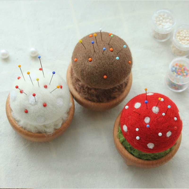 Wool felt hand-made mushroom shape pin insert ornaments embroidery pin storage home accessories girlfriends exchange gifts - Items for Display - Wool Red