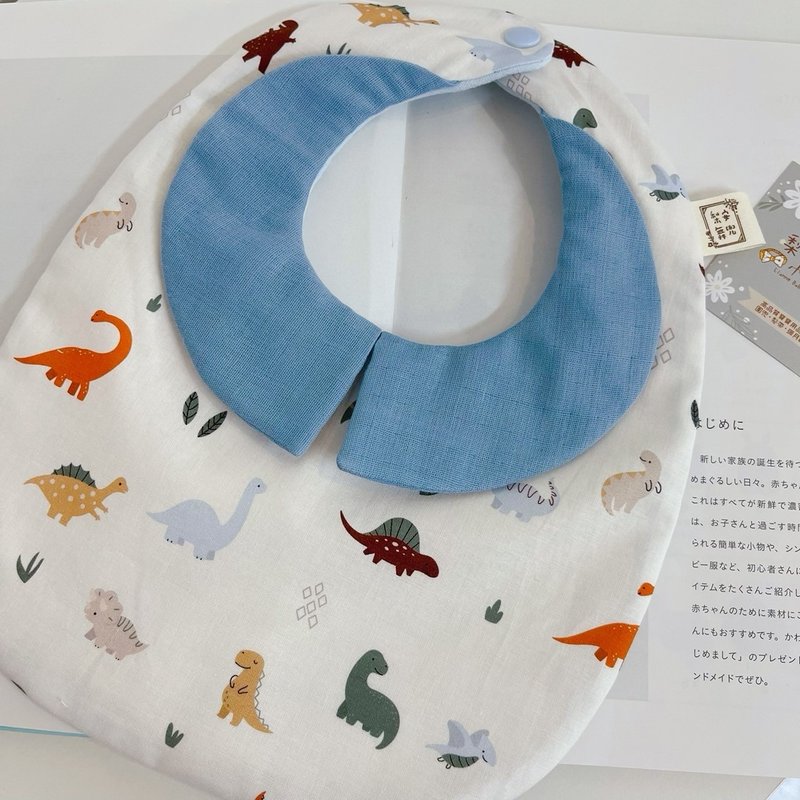 Dinosaur handmade organic cotton bibs and saliva napkins baby gifts full moon gift full moon gift box - ผ้ากันเปื้อน - ผ้าฝ้าย/ผ้าลินิน 