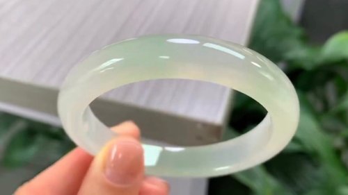 Good Morning Studio 冰種翡翠天然翡翠玉鐲 A玉手鐲 玉鈪 • 冰種雪梨金絲綠翡翠福鐲
