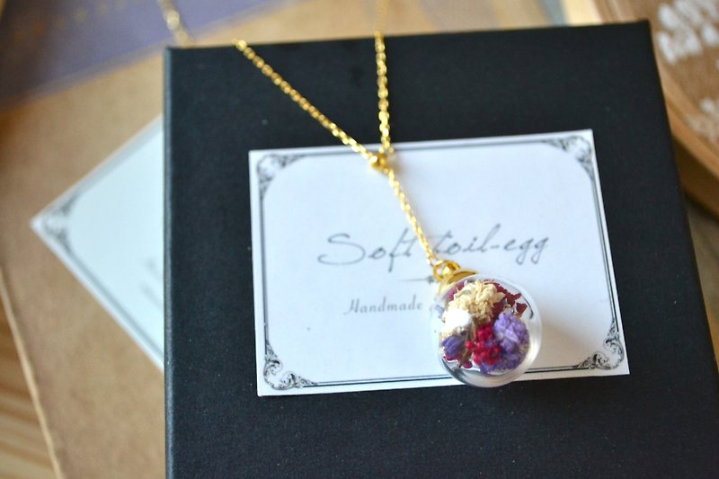 Real Flower in Glass Globe Y shaded S925 Necklace - Necklaces - Plants & Flowers Purple