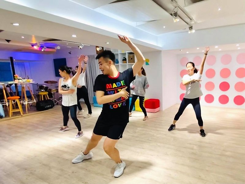 【Zumba Dance ZUMBA】Hot Sweat Party-Introductory Experience - Indoor/Outdoor Recreation - Other Materials 