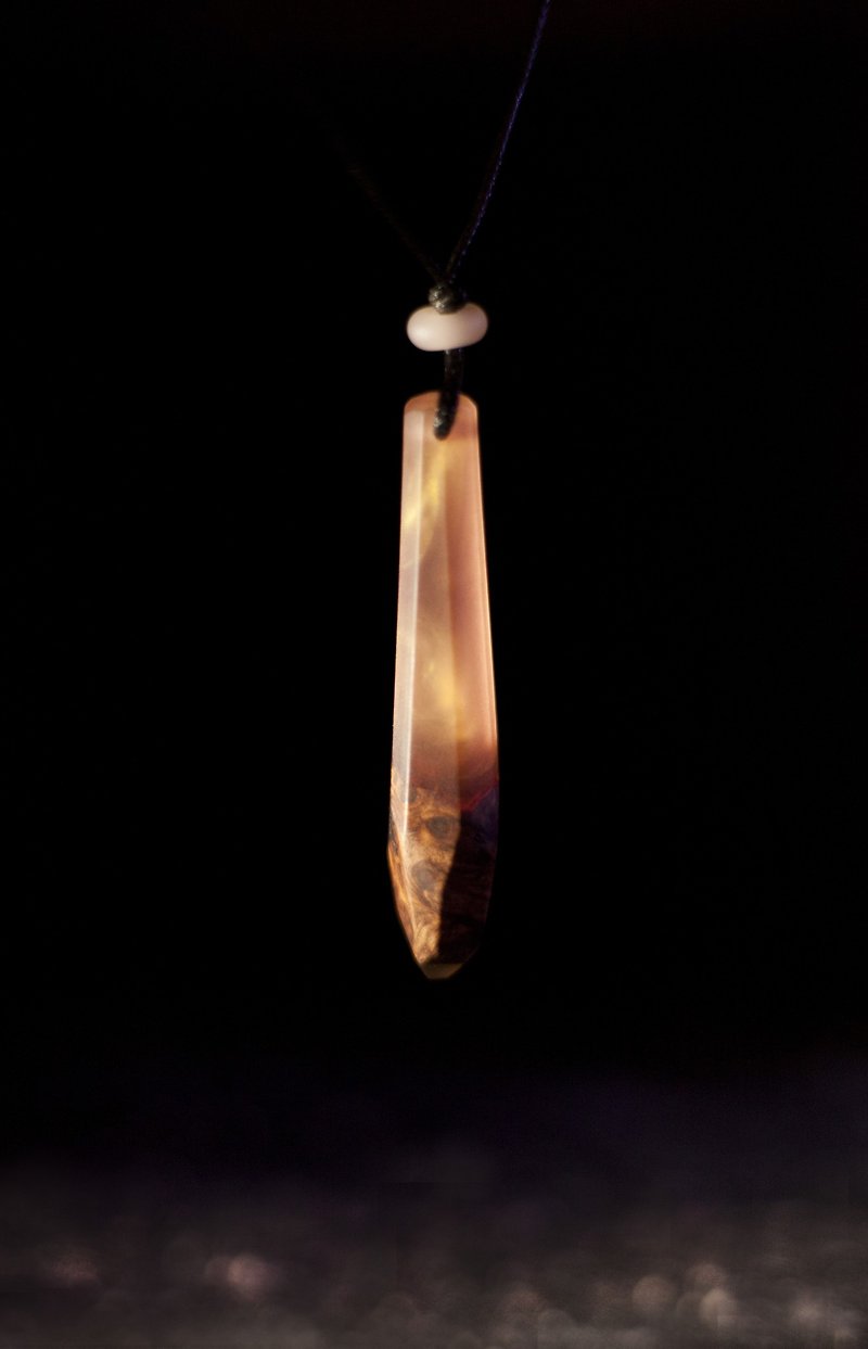 [Hylé Design] ORB-it Wood X Resin Necklace (Pink Stardust Stardust) - สร้อยคอ - ไม้ สึชมพู