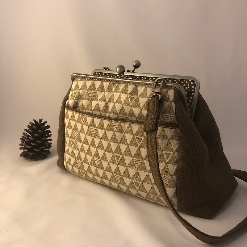 Retro style temperament square gold bag - Messenger Bags & Sling Bags - Cotton & Hemp Khaki