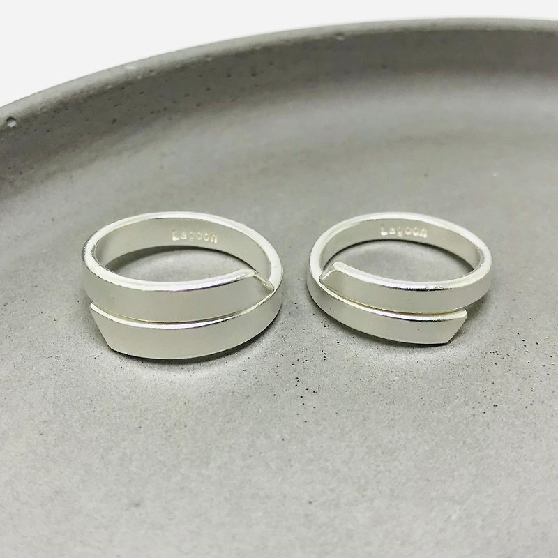 Open Silver Ring [Silver] Sterling Silver Handmade Ring. Lettering. Male Ring. Female Ring. Pair Ring. Single Ring - แหวนคู่ - เงินแท้ สีเงิน