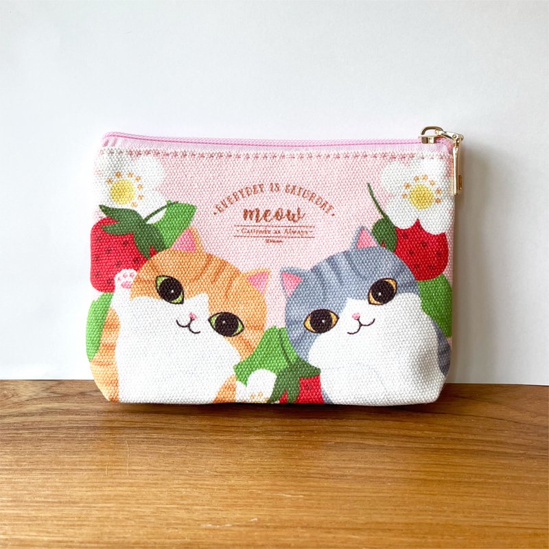 Meow Strawberry cat small bag pouch - กระเป๋าเครื่องสำอาง - วัสดุอื่นๆ สึชมพู