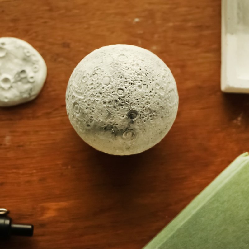 [Mother's Day Gift] Changbi Tan Rendered Moon Diffusing Stone - Items for Display - Other Materials 