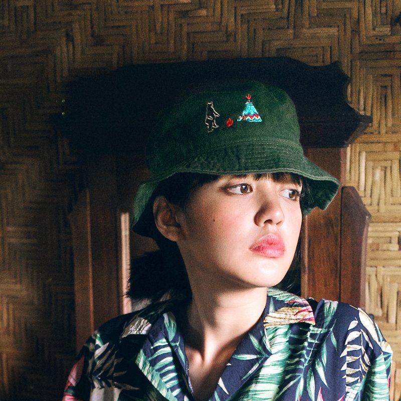 bucket hat - bear - embroidery - 4 Colors【雙 11 限定】 - 帽子 - 棉．麻 多色
