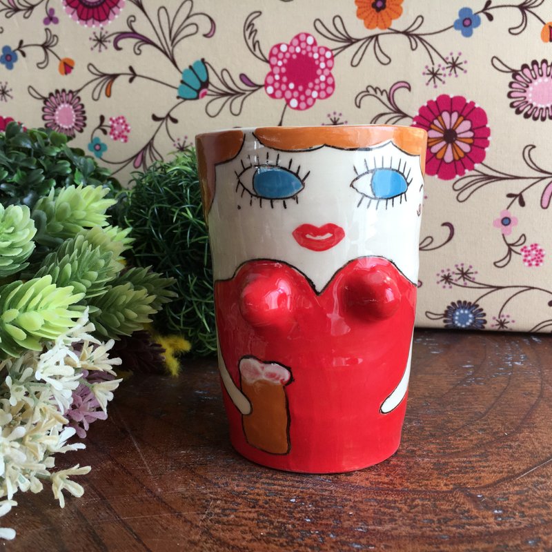 セクシー美女　ビアマグ sexy lady beer mug - 花瓶/花器 - 陶 紅色