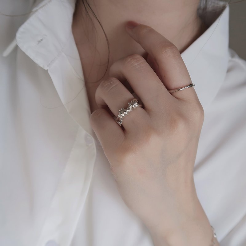 925 sterling silver thick knot glossy hairline pattern asymmetrical ring pair - แหวนทั่วไป - เงินแท้ สีเงิน