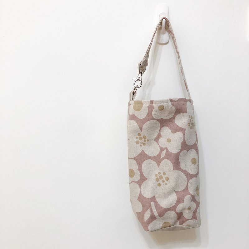 【雪花梨】乾燥玫瑰粉花 手工飲料提袋/ 散步小提袋/ 環保杯袋 - 其他 - 棉．麻 多色